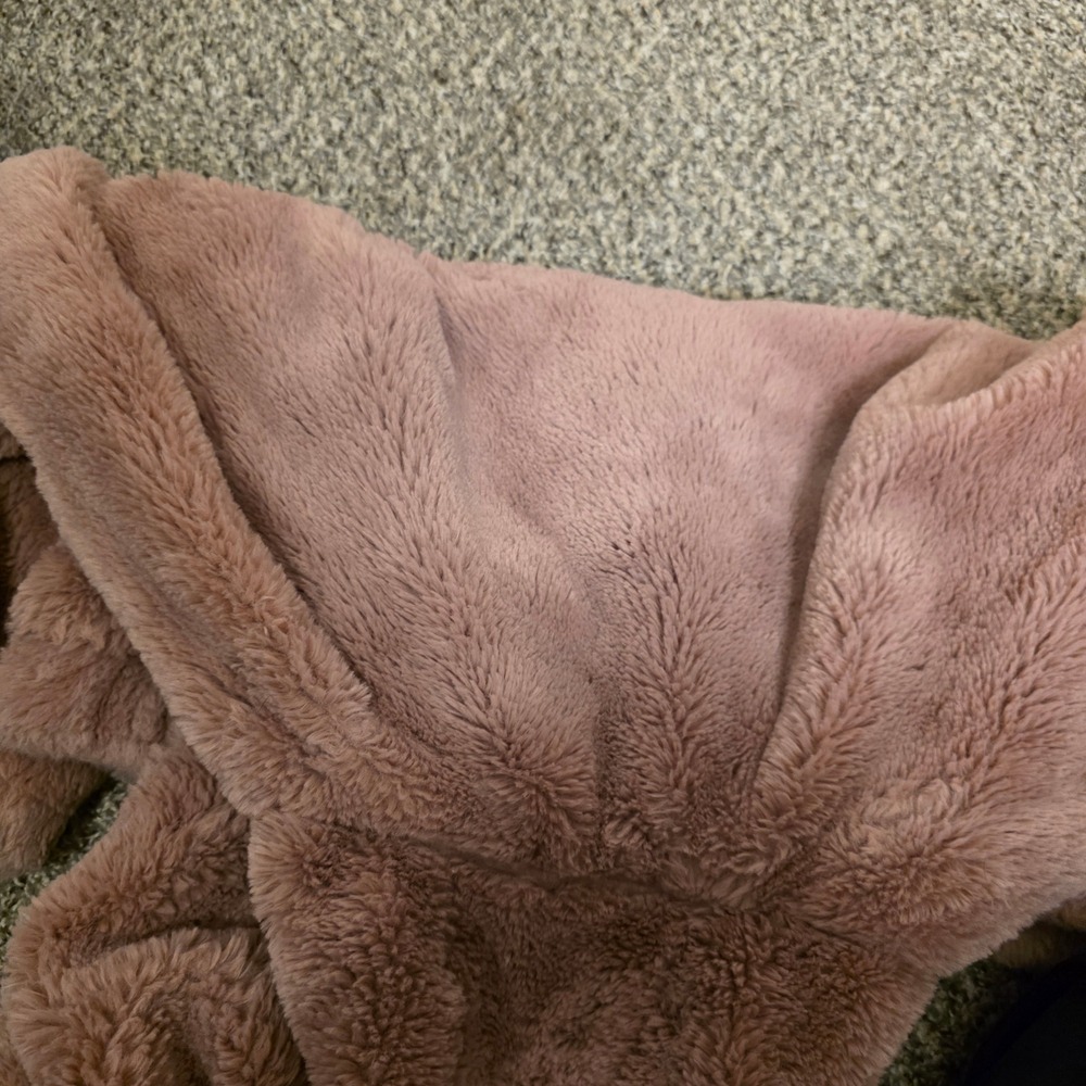 Time and Tru Womens XL Faux Fur Zip Up Hoodie Mauve Pink Teddy Jacket - Picture 8 of 8